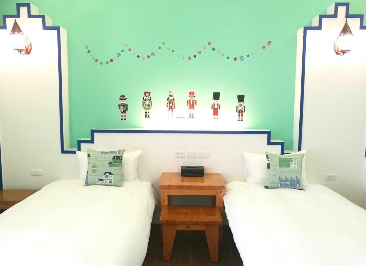 Love Ocean & Happy Bay Homestay Donggang Extérieur photo