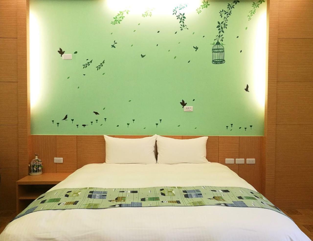 Love Ocean & Happy Bay Homestay Donggang Extérieur photo