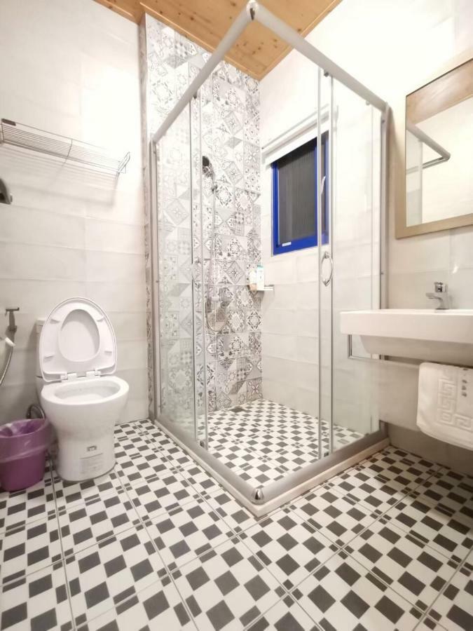 Love Ocean & Happy Bay Homestay Donggang Extérieur photo