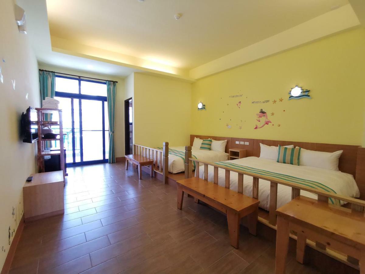 Love Ocean & Happy Bay Homestay Donggang Extérieur photo